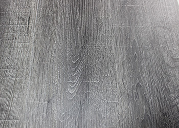 Suelo de madera grabado en relieve del tablón del vinilo de la prenda impermeable de la superficie para el apartamento/la oficina