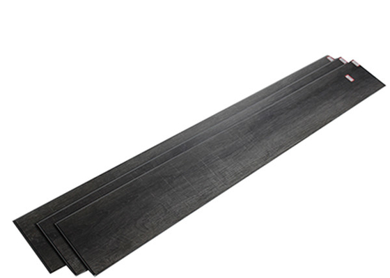 Suelo rígido impermeable del tablón del vinilo de la base del proceso estadístico del diseño de madera para la guardería